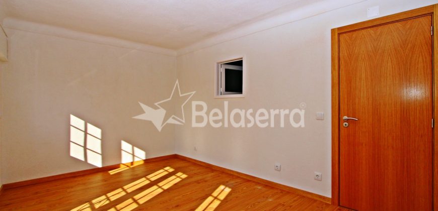 Moradia T2 em São Martinho
