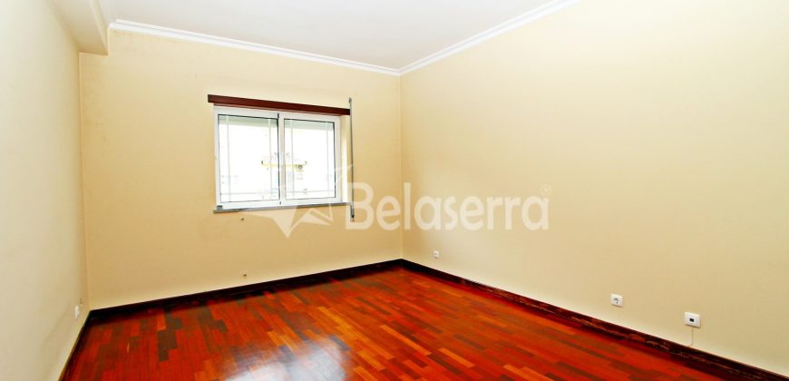 Apartamento T3 Junto ao Hospital
