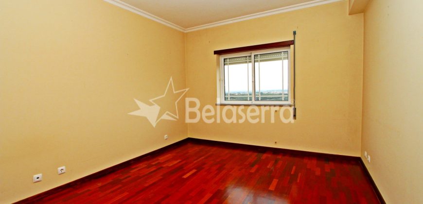 Apartamento T3 Junto ao Hospital