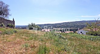Terreno para construção em Celorico