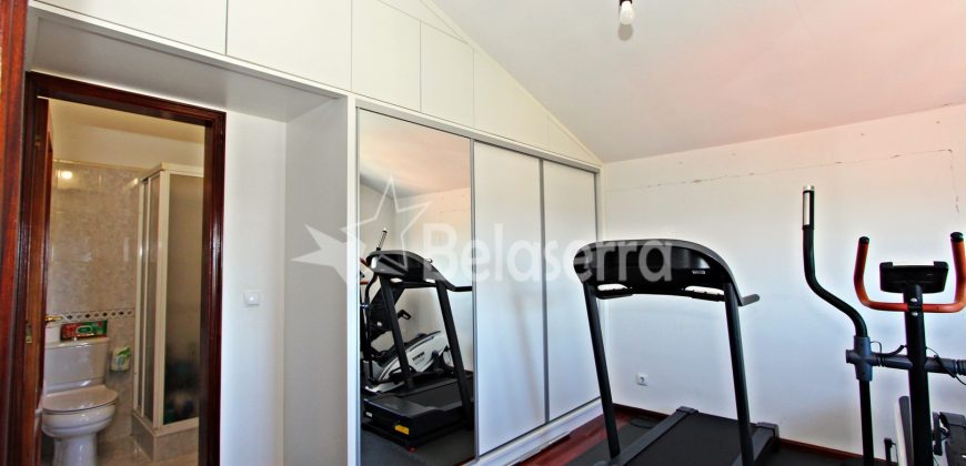 Apartamento T4 Duplex com garagem fechada