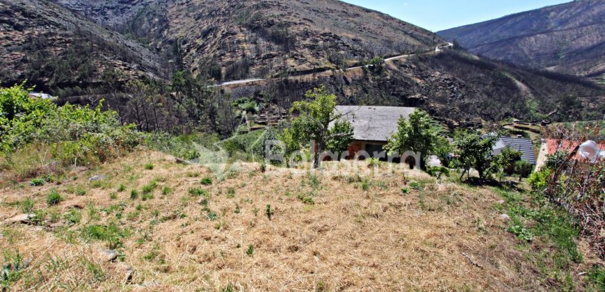 Casa em fase de Construção no Outeiro da Vinha