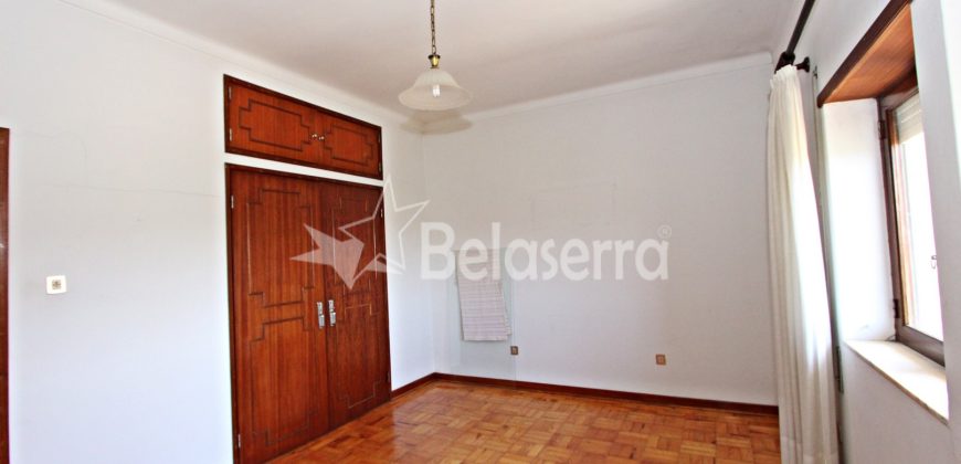 Moradia em Seia com Terreno