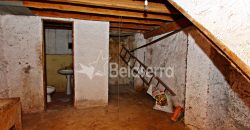 2 Casas em Pedra com Terreno em Nespereira