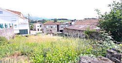 Casa com Logradouro em Nespereira