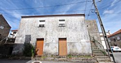 Casa com Logradouro em Nespereira