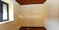 Casa com Logradouro em Nespereira
