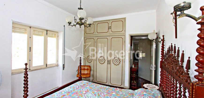 Moradia com terreno em Pinhanços