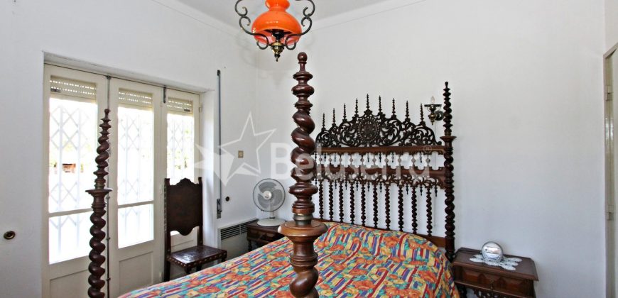 Moradia com terreno em Pinhanços