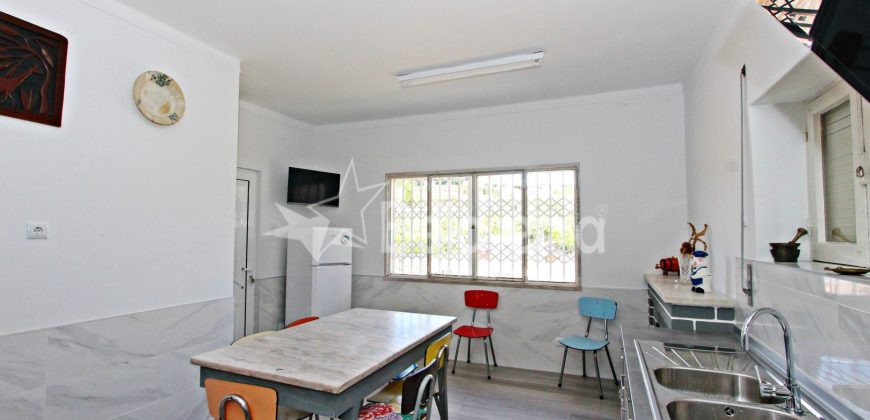 Moradia com terreno em Pinhanços