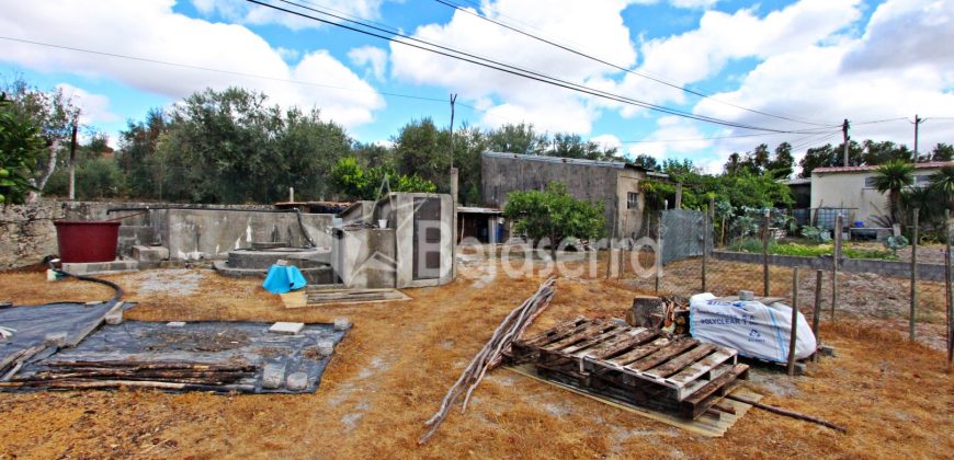 Moradia com terreno em Pinhanços