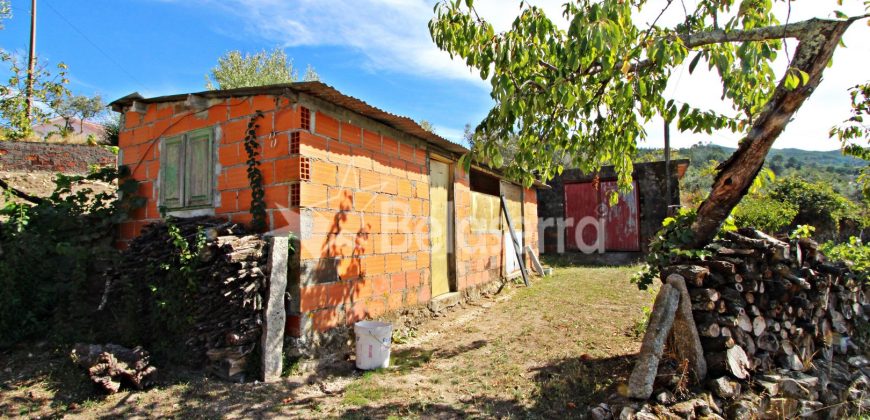 Quintinha Com Moradia no Eirô