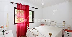 Casa com Logradouro em Loriga