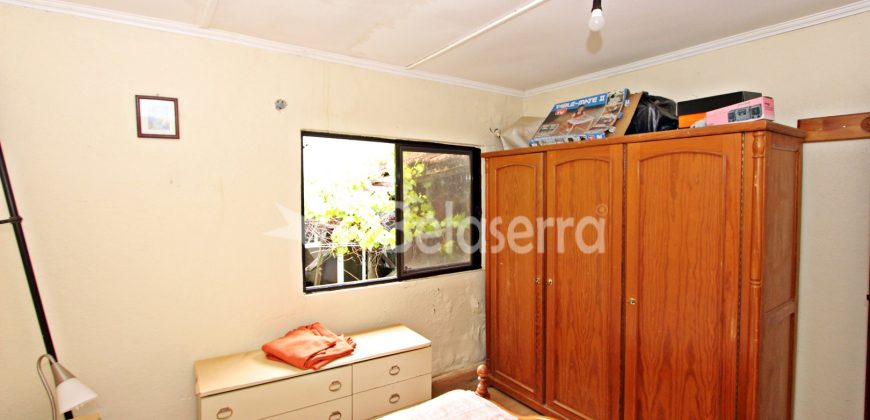 Casa com Logradouro em Loriga