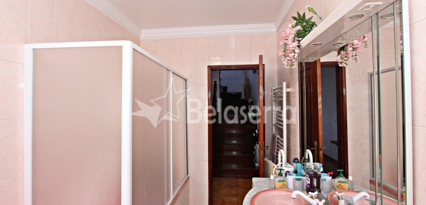 Moradia T4 em São Romão