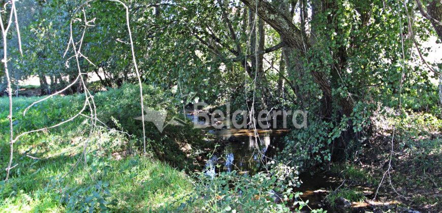 Terreno com Frente de Ribeiro