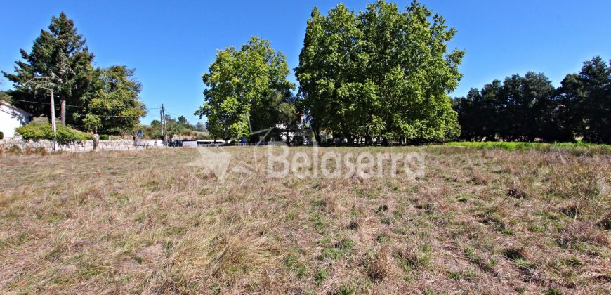 Terreno com Frente de Ribeiro