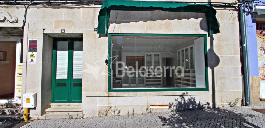 Loja Comercial junto á Fonte das 4 Bicas em Seia