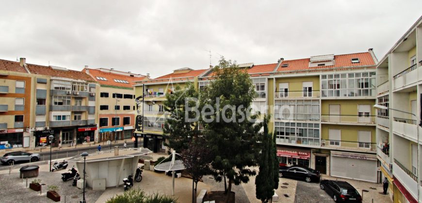 Apartamento T2 Na Amadora